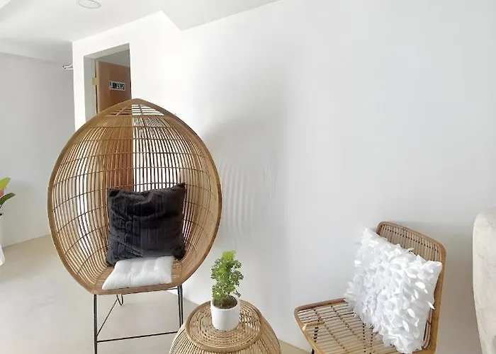 New Modern Near Airport, And Fast Wi-fi Apartment *