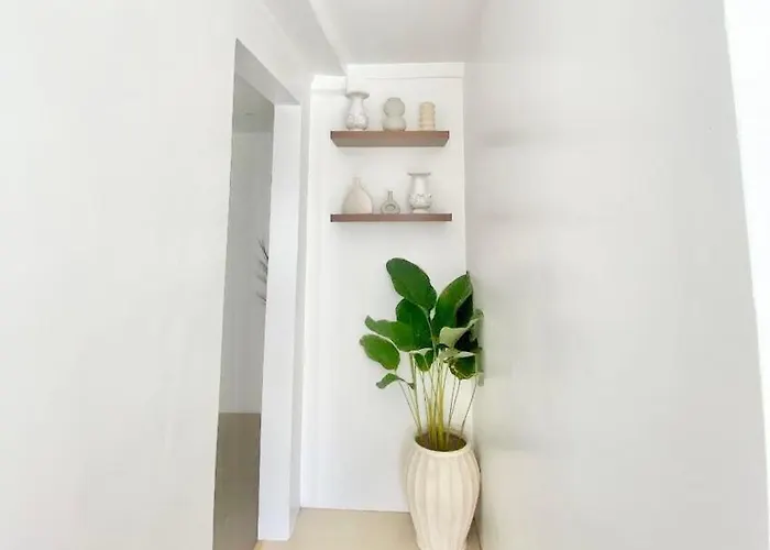 Apartment New Modern Near Airport, And Fast Wi-fi