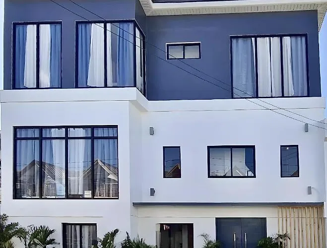 New Modern Near Airport, And Fast Wi-fi