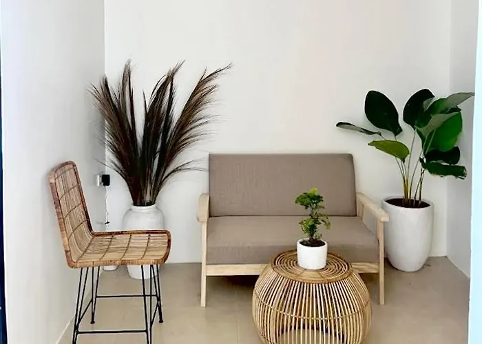 New Modern Near Airport, And Fast Wi-fi